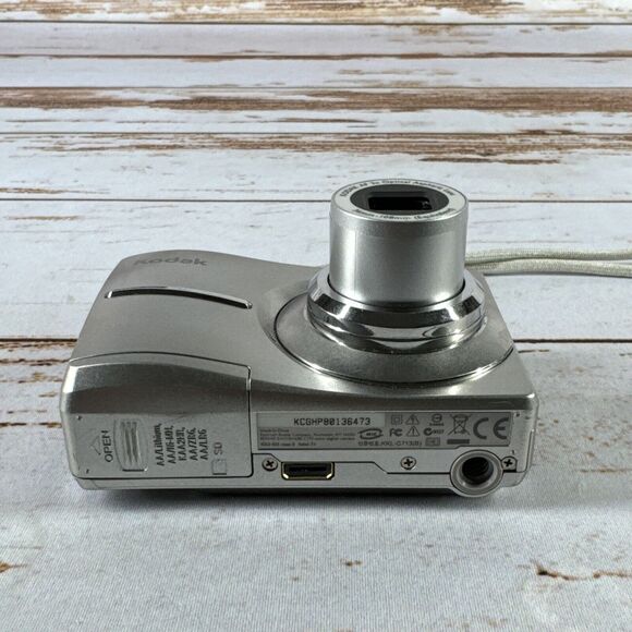 Kodak EasyShare C713 7MP Digital Camera Silver Tested Works - Picture 5 of 5